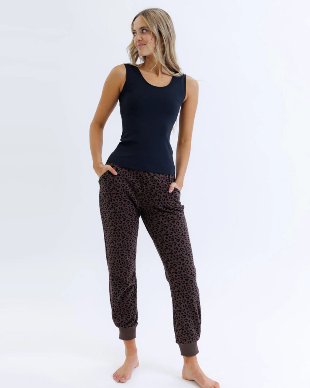 Smoothing contour layering tank top in black and nude stretch fabric