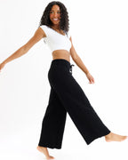 Cropped scoop-neck cap-sleeve tee with smooth stretch fabric